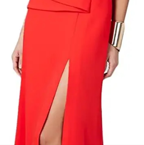 BCBGMAXAZRIA Kiara Sleeveless Peplum Gown - Picture 5 of 8